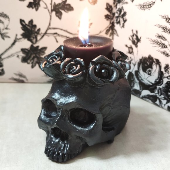 METALLIC BLACK SKULL Candle Holder with Roses | Realistic Skull Candleholder - Picture 1 of 4